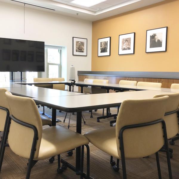 Place, peers and progress: The three Ps of the Humanities Graduate Student Writing Commons 